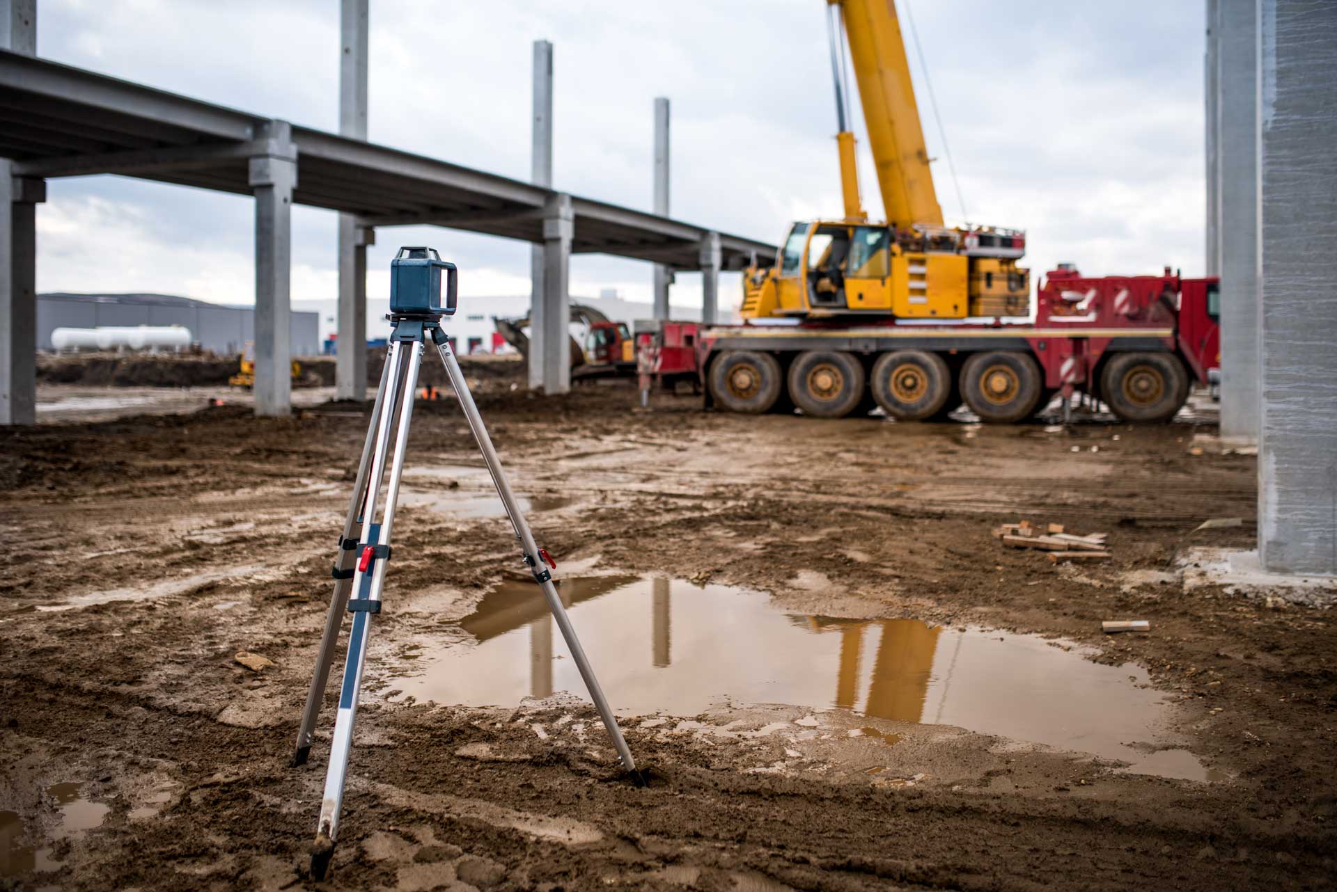 industrial-engineering-with-theodolite-gps-total-PGMEPKH.jpg industrial-engineering-with-theodolite-gps-total-PGMEPKH.jpg